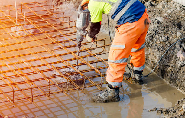 Best Custom Concrete Contractor  in Windsor, VA